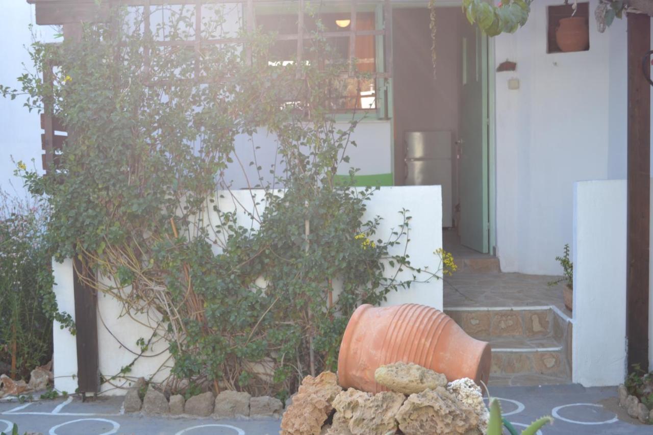 Skyros Panorama Studios Exterior foto